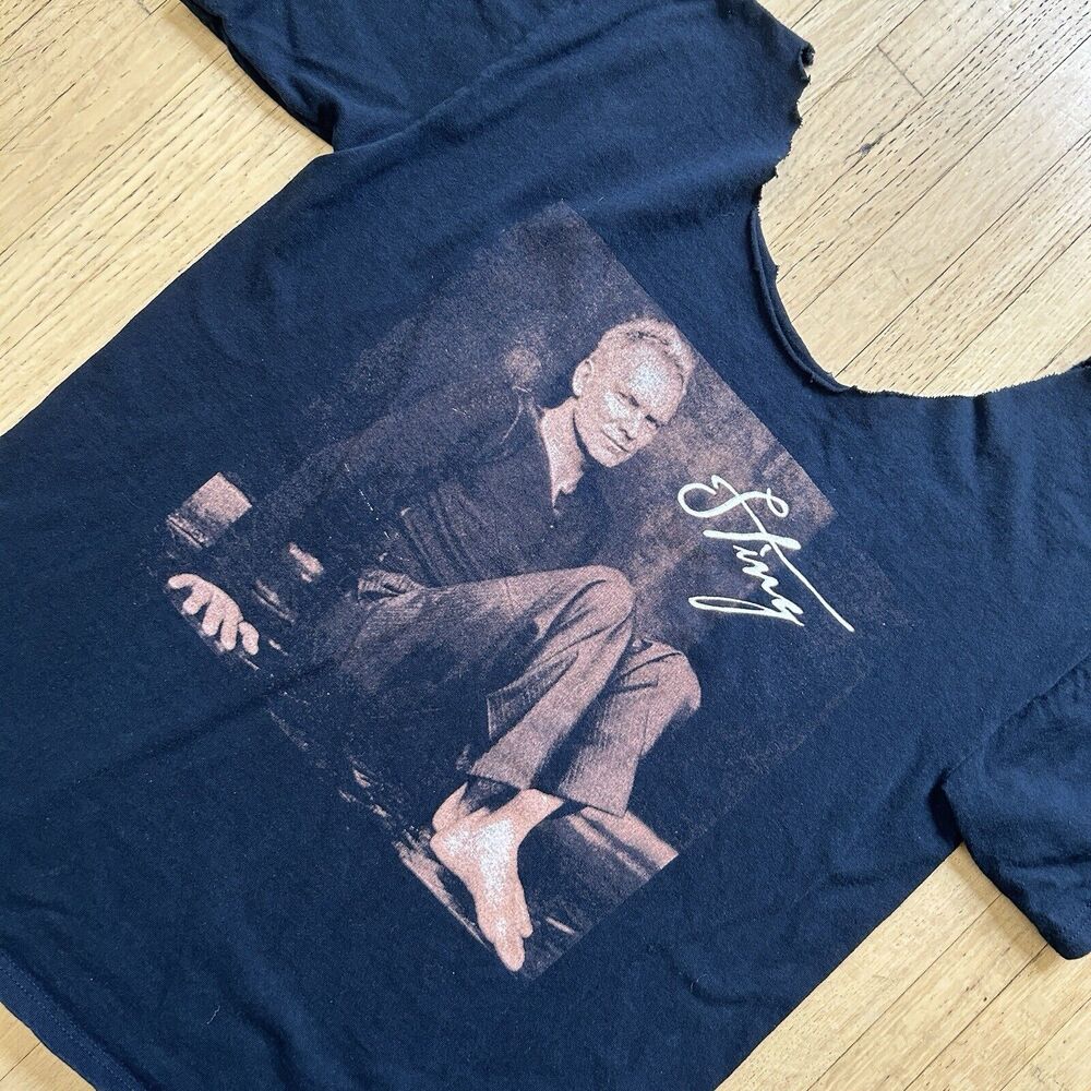 Sting Tour T Shirt Women's XL Black Short Sleeve Cropped at Neck 40" Concert
